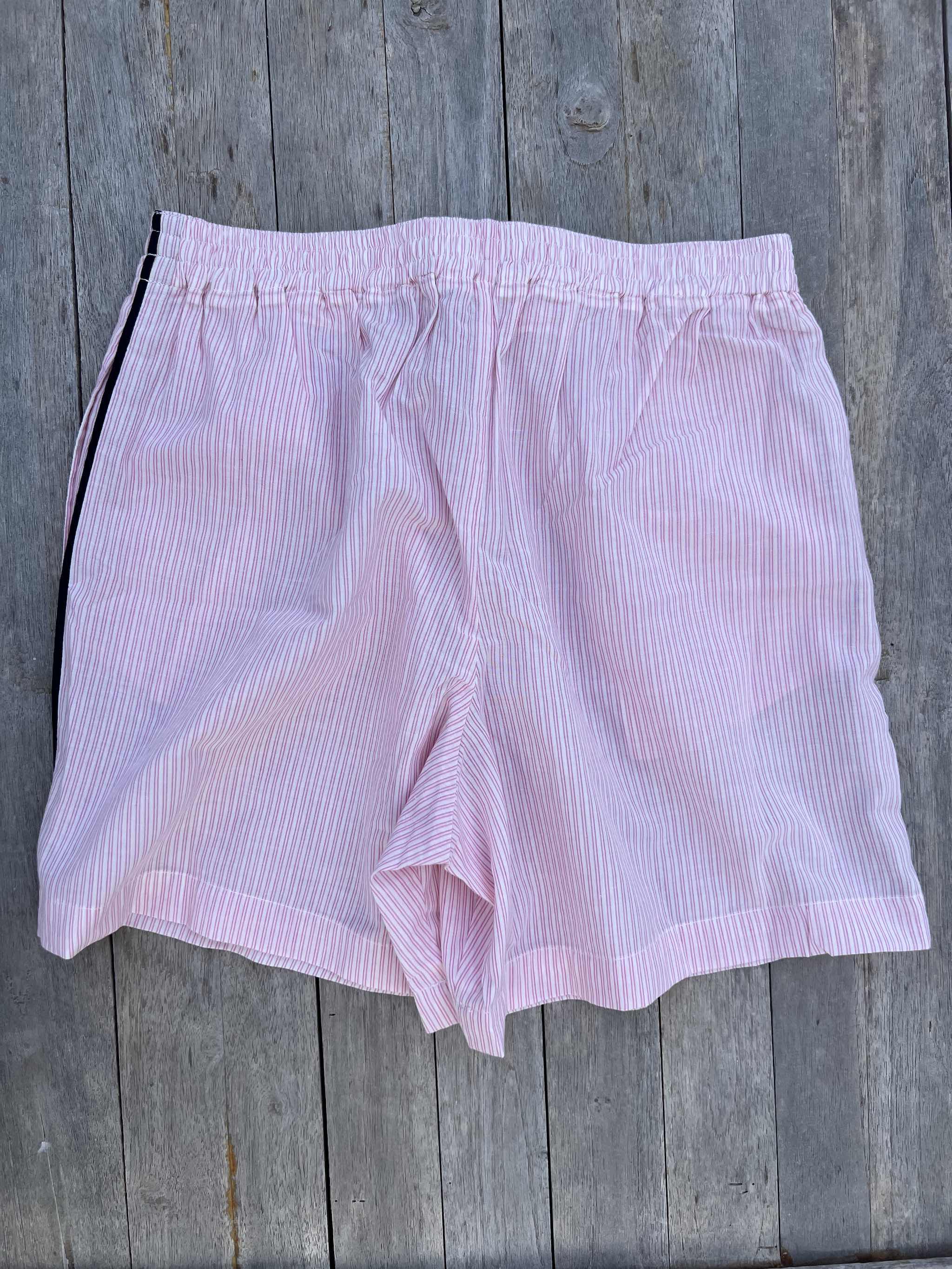 ROBIN SHORTS for Girls - Style `Bondi´ Light Pink with stripe on the side-2