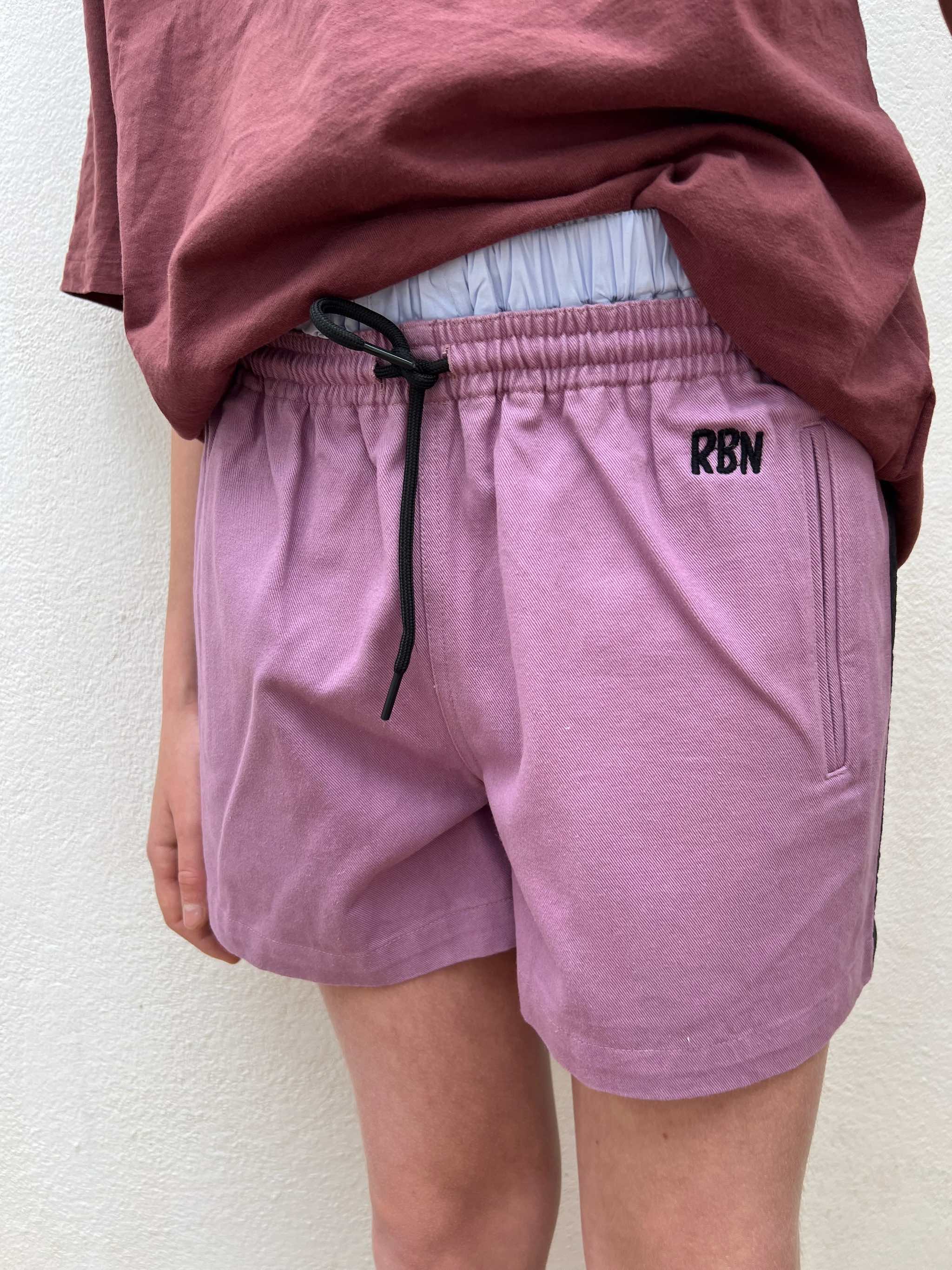 ROBIN-SHORTS for Boys Style `ROBINSON´ Light-Lilac-3