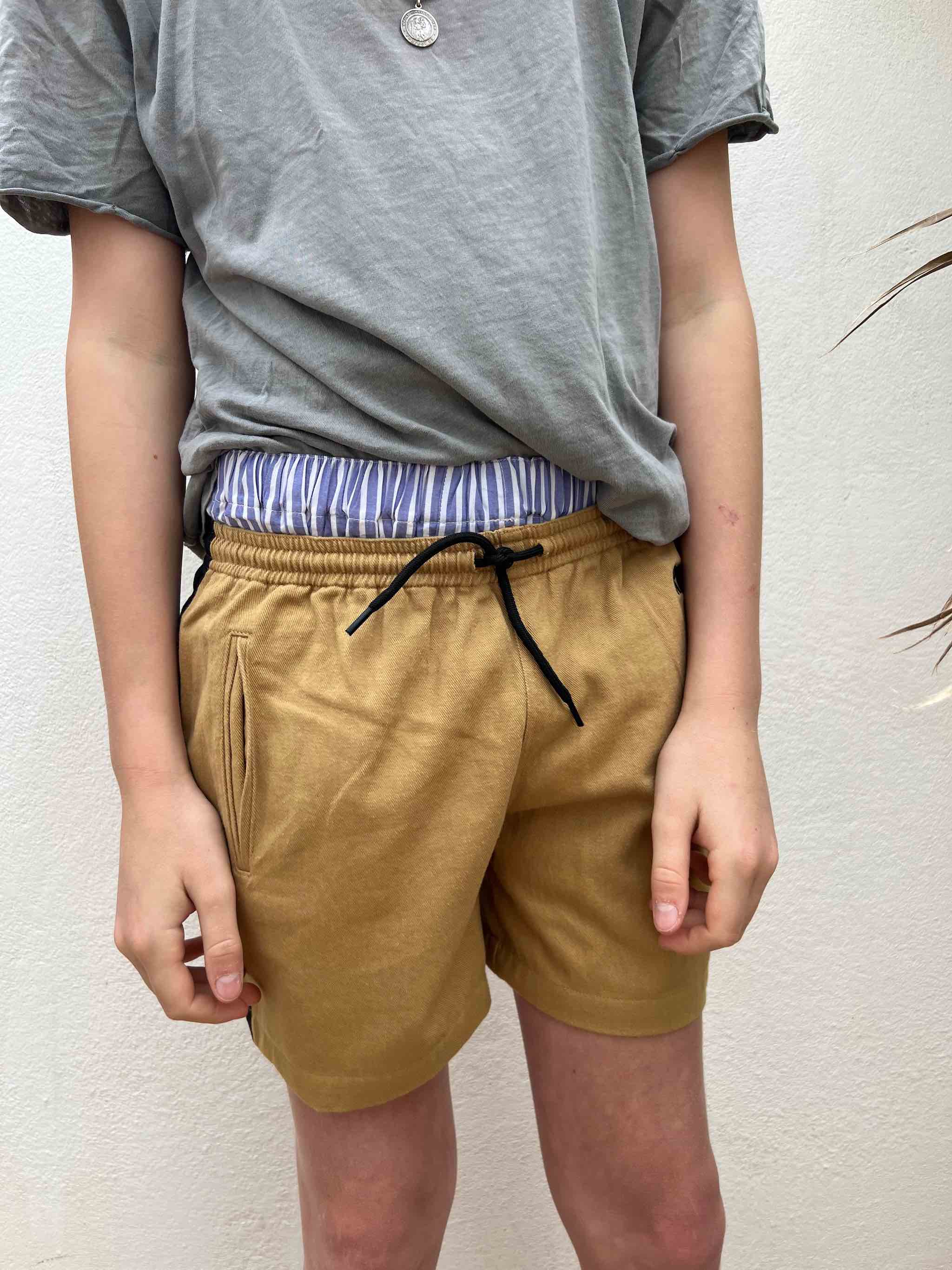 ROBIN-SHORTS for Boys Style `ROBINSON´ Beige-3