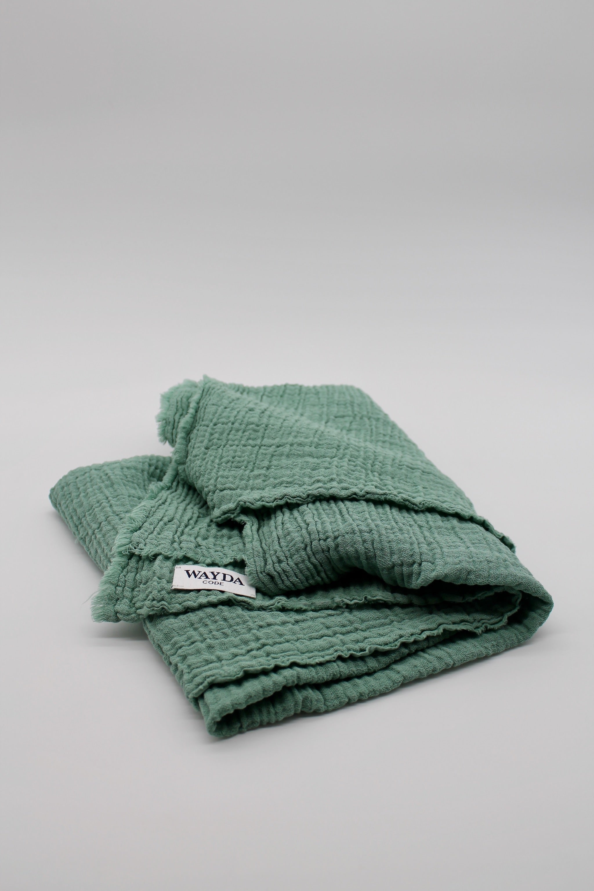 WAYDA muslin cotton scarf in jade green version edition – available in sizes 70x70cm, 100x100cm and 140x140cm, woven in Germany