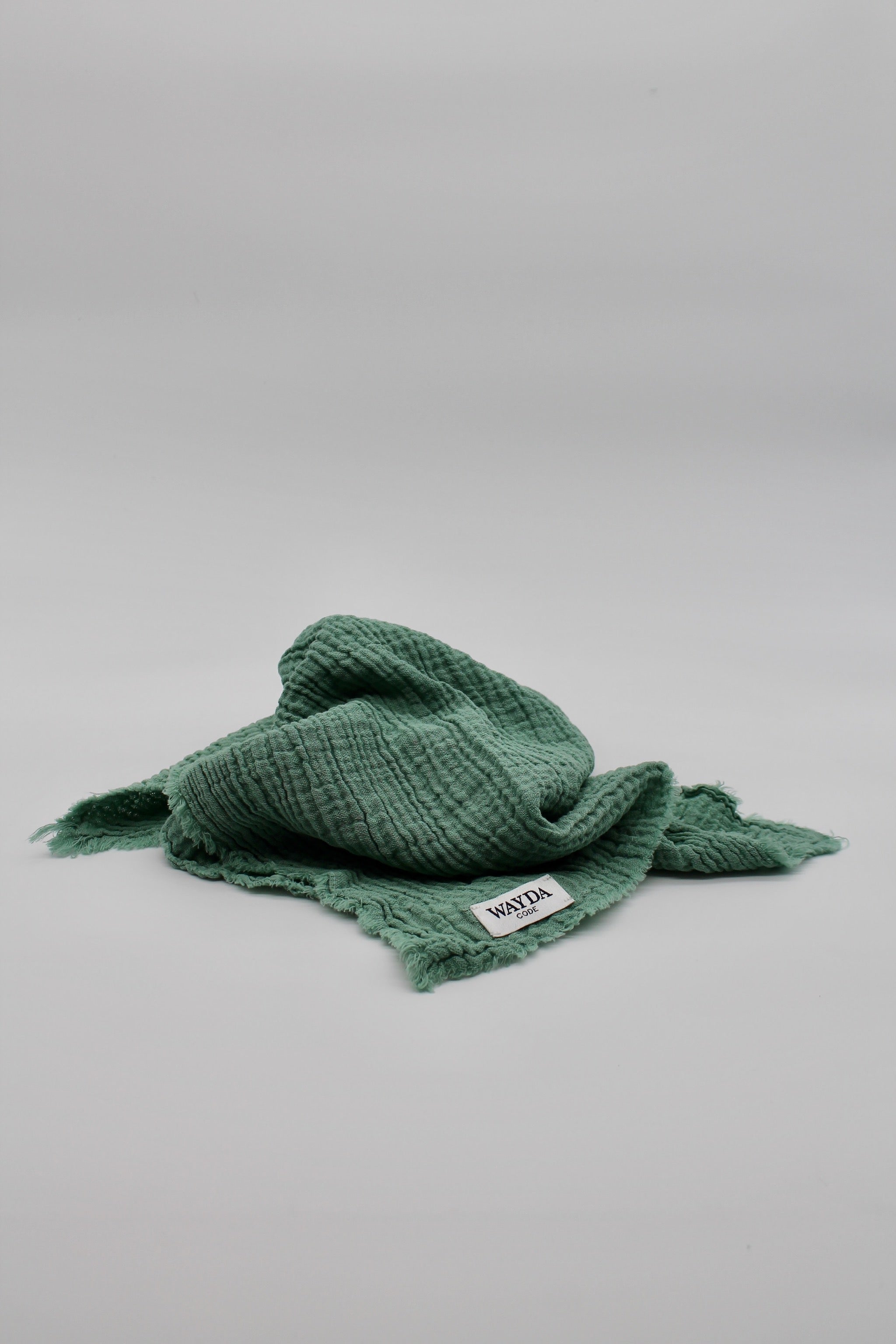 WAYDA muslin cotton scarf in jade green version edition – available in sizes 70x70cm, 100x100cm and 140x140cm, woven in Germany