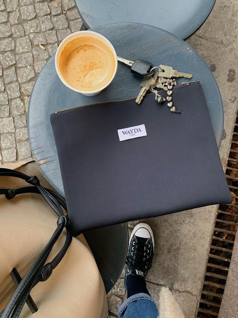 WAYDA Clutch Bag in Bag