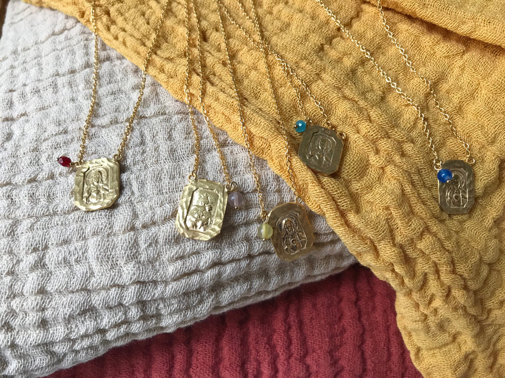 Necklace Escapulario gold